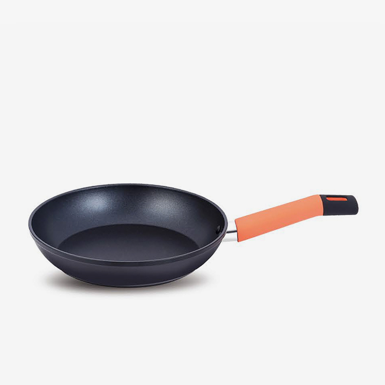 Black nonstick forged aluminum fry pan with soft touch bakelite handle